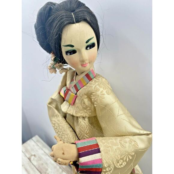 Vintage Large GEISHA GIRL In Hanbok Handmade Asian Art Sculpture Statue 20" - Picture 1 of 12